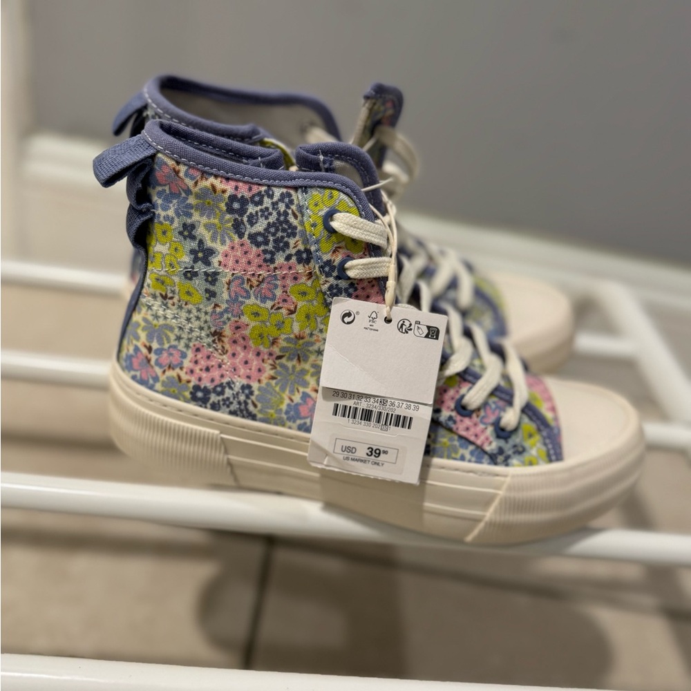 Kids Zara Sneakers!